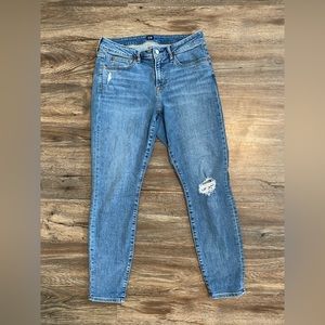 Women’s GAP Curvy True Skinny Jeans. Size 12/31.